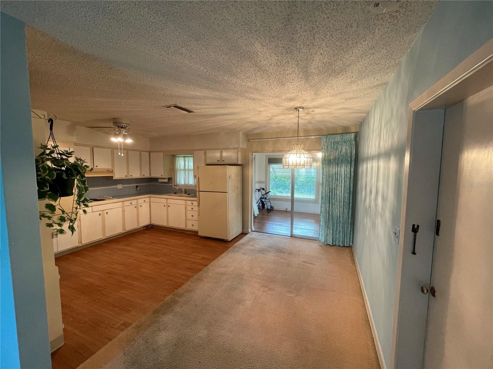 Single Family Residence at 635 DEVILLE DR E, LARGO, photo 6 of 15
