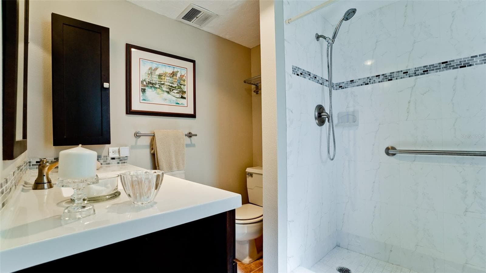 Condominium at 1400 1ST AVE W #206, BRADENTON, photo 19 of 41