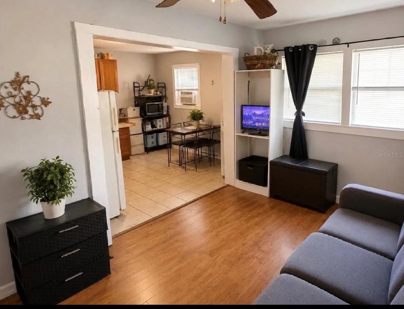 Single Family Residence at 107 LAKE ELIZABETH DR #B, WINTER HAVEN, photo 3 of 6