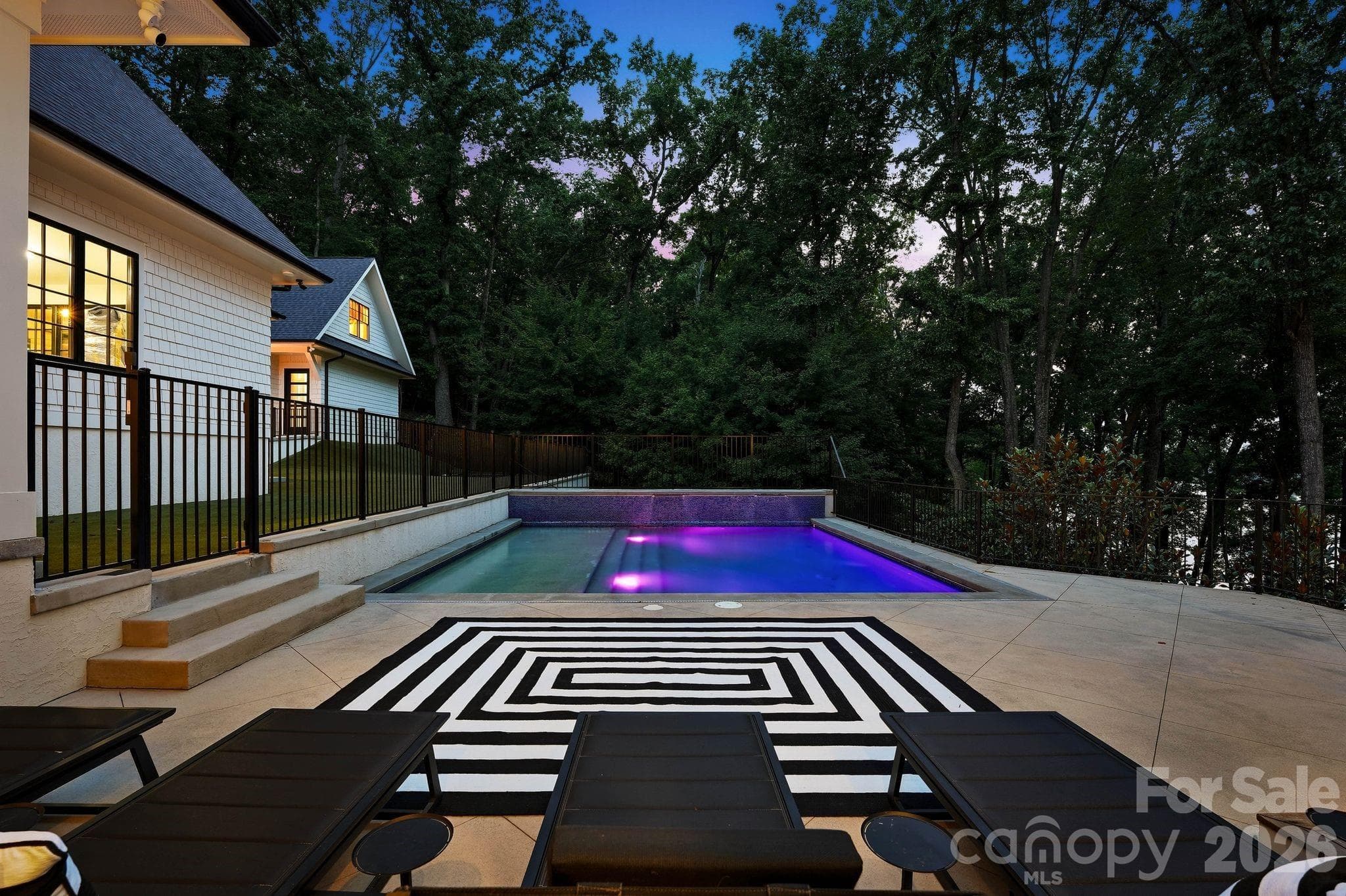 Single Family Residence at 13702 Sage Thrasher Lane, Charlotte, photo 11 of 47