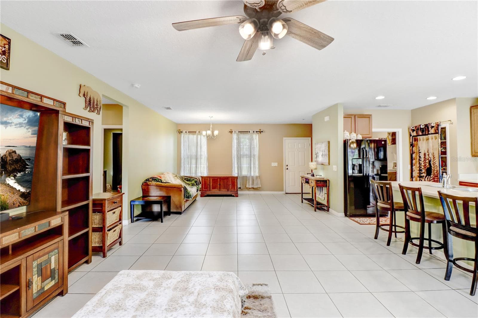 Single Family Residence at 12152 LANDFAIR ST, SPRING HILL, photo 7 of 38
