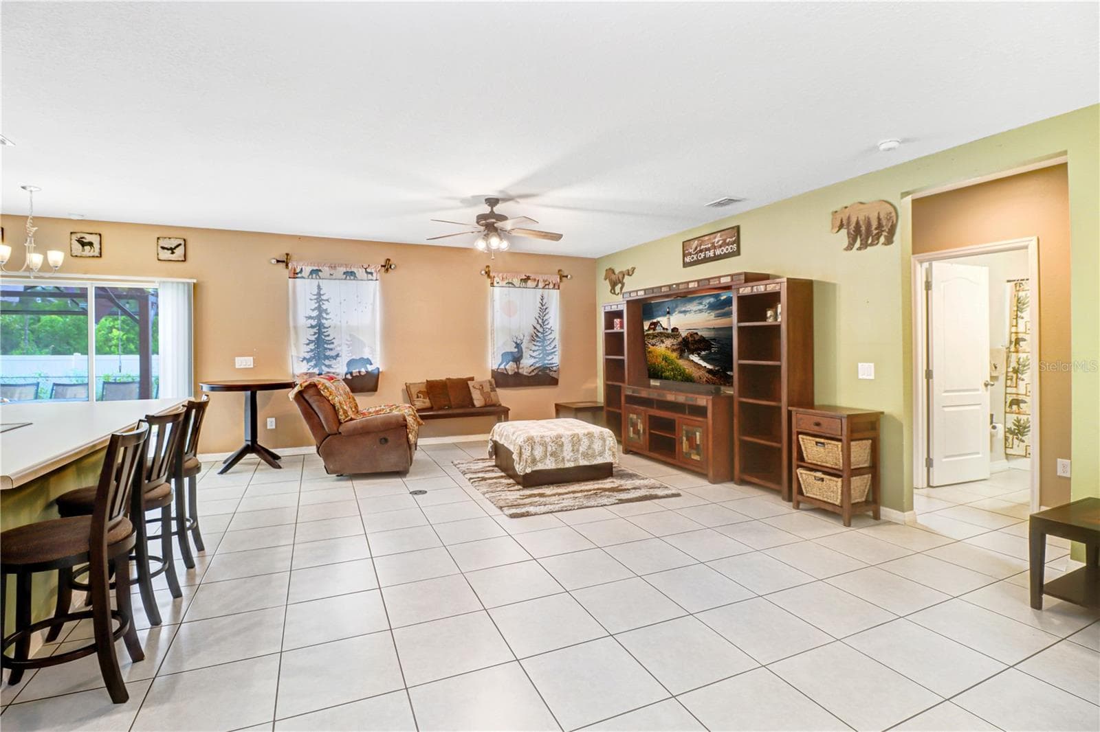 Single Family Residence at 12152 LANDFAIR ST, SPRING HILL, photo 8 of 38