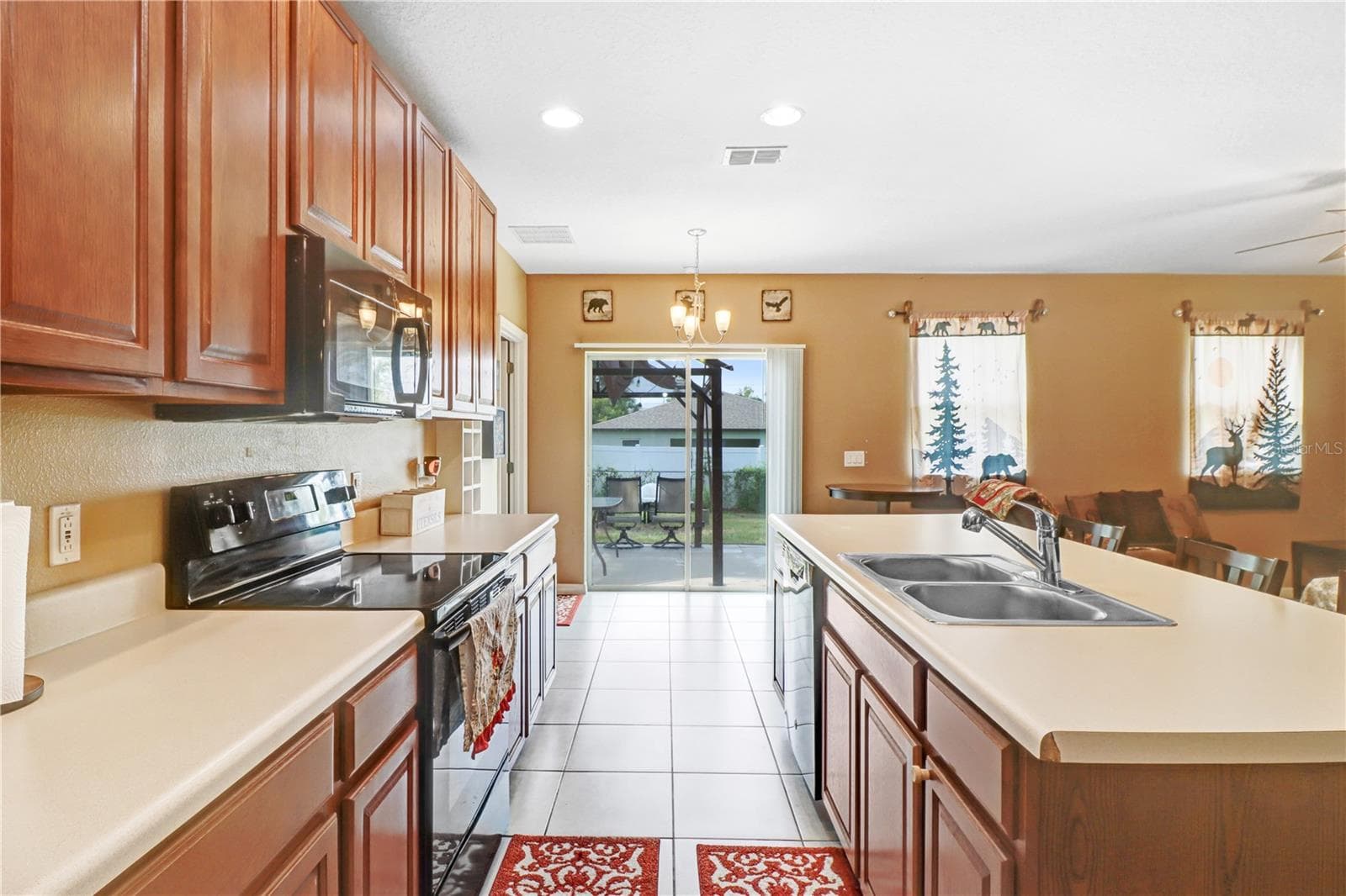 Single Family Residence at 12152 LANDFAIR ST, SPRING HILL, photo 10 of 38