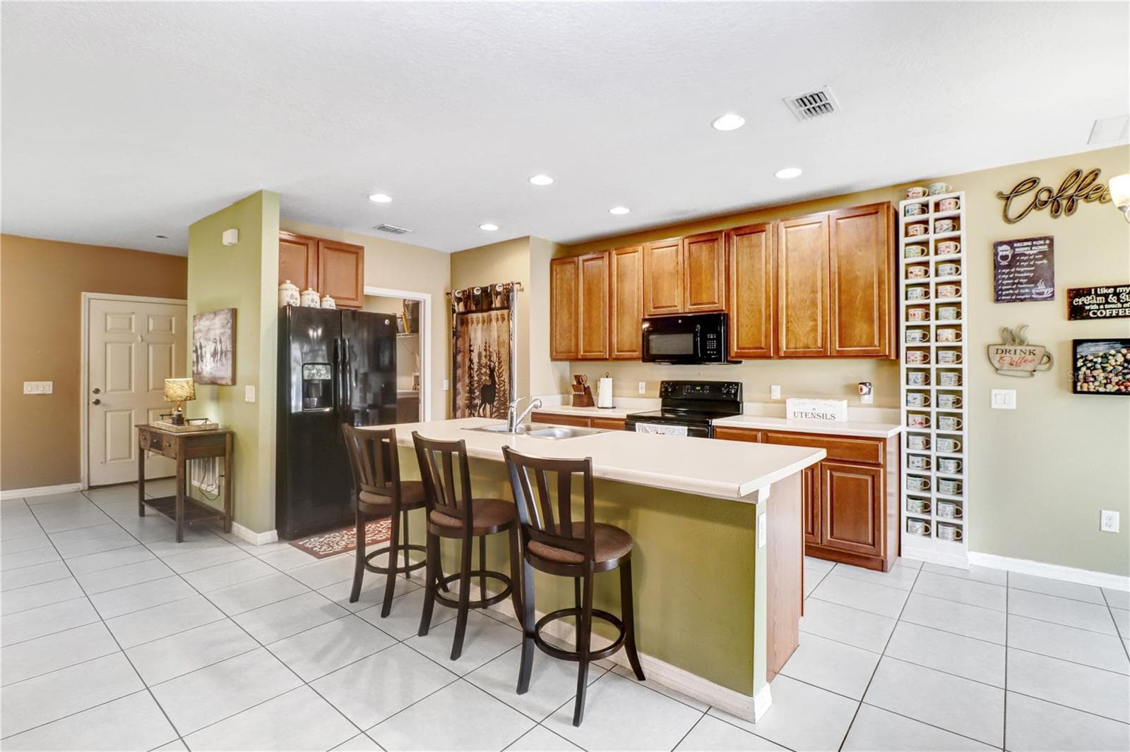 Single Family Residence at 12152 LANDFAIR ST, SPRING HILL, photo 12 of 38