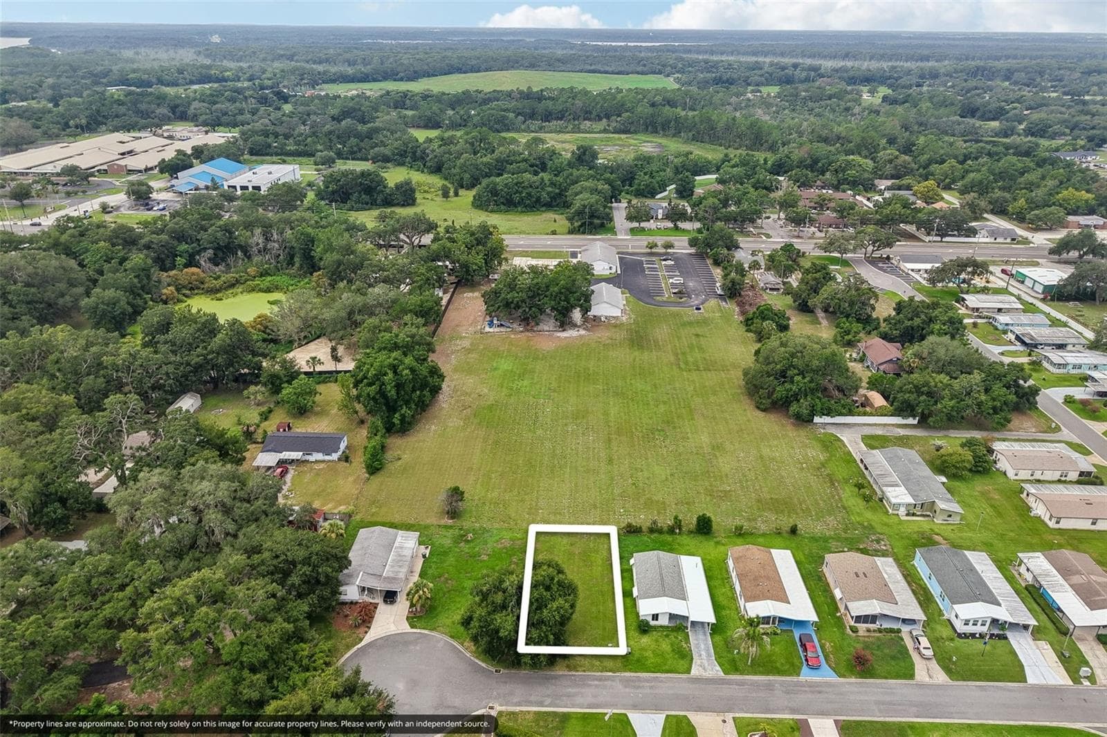 Approximate Lot Lines - 2341 W COACH N FOUR DR, LEESBURG