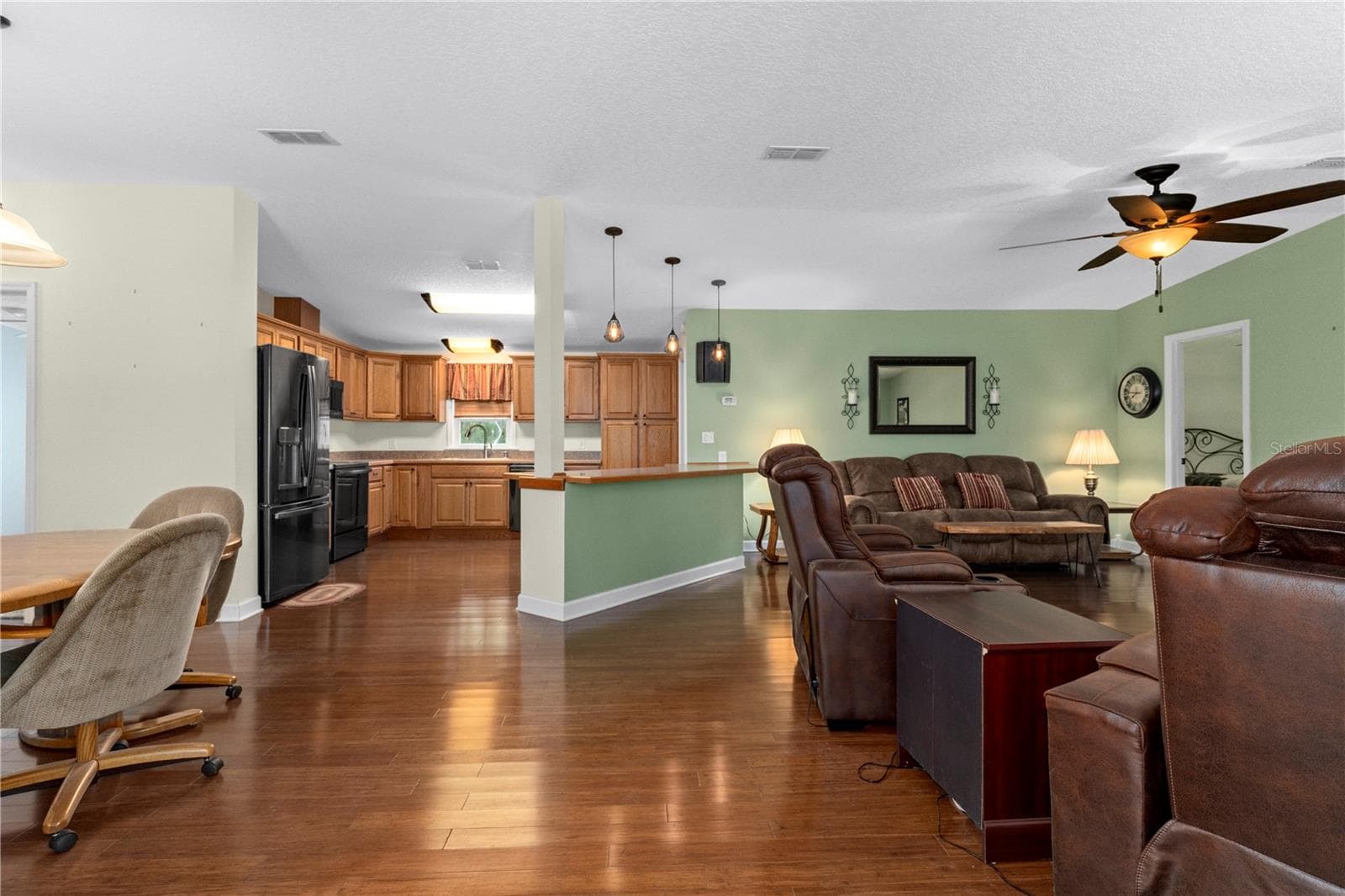 Manufactured Home at 11720 W NORTH PL, HOMOSASSA, photo 8 of 59