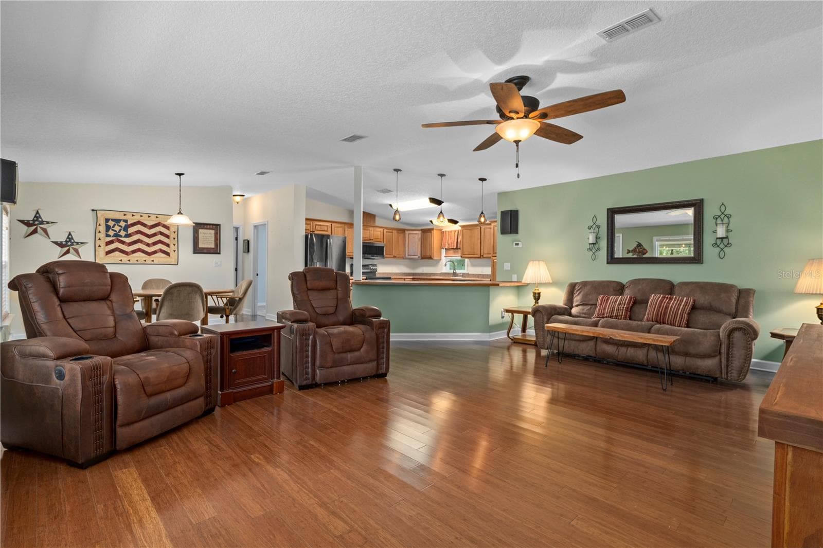 Manufactured Home at 11720 W NORTH PL, HOMOSASSA, photo 10 of 59
