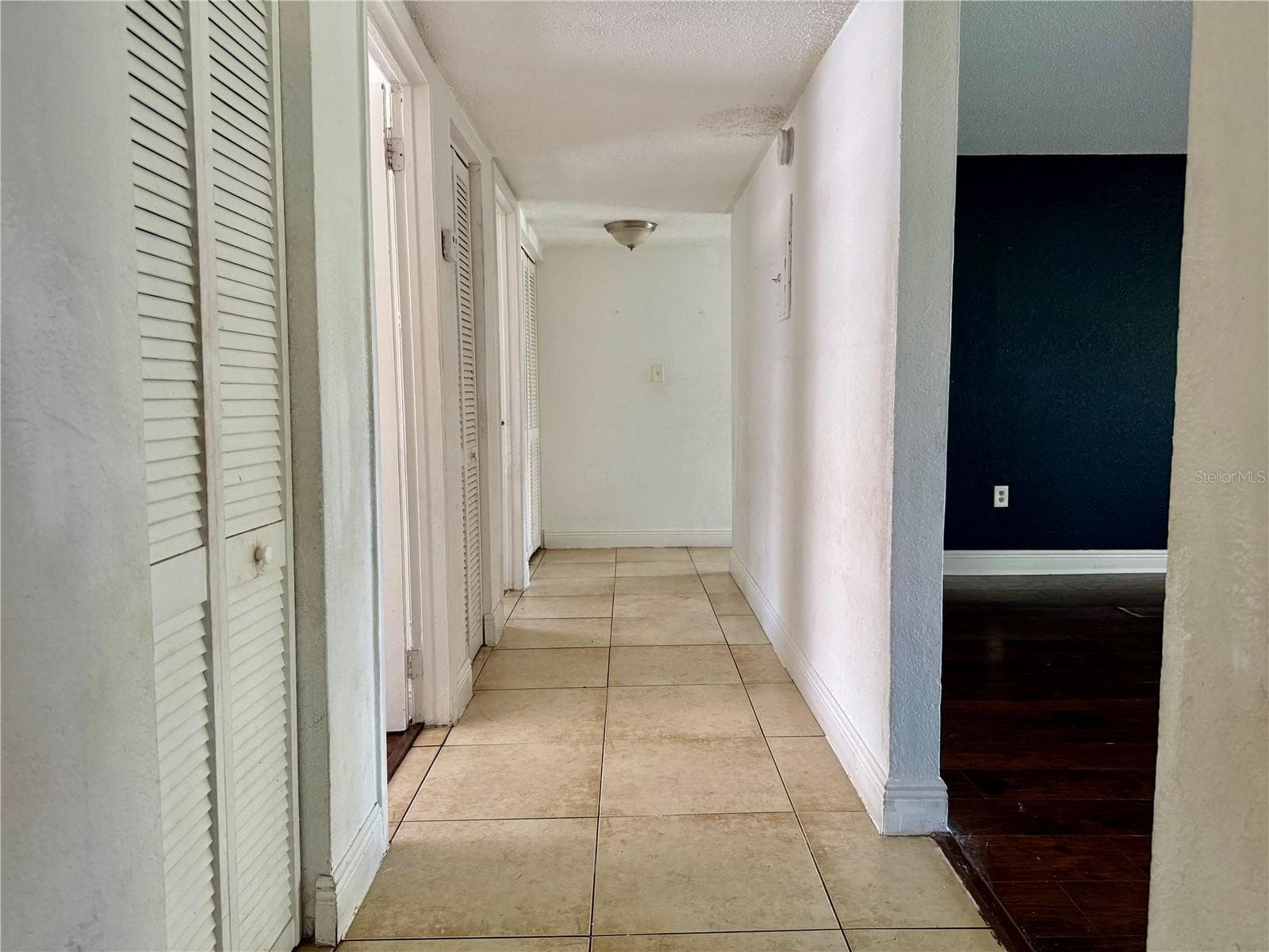 Entrance Hallway - 4805 S TEXAS AVE #4805C, ORLANDO