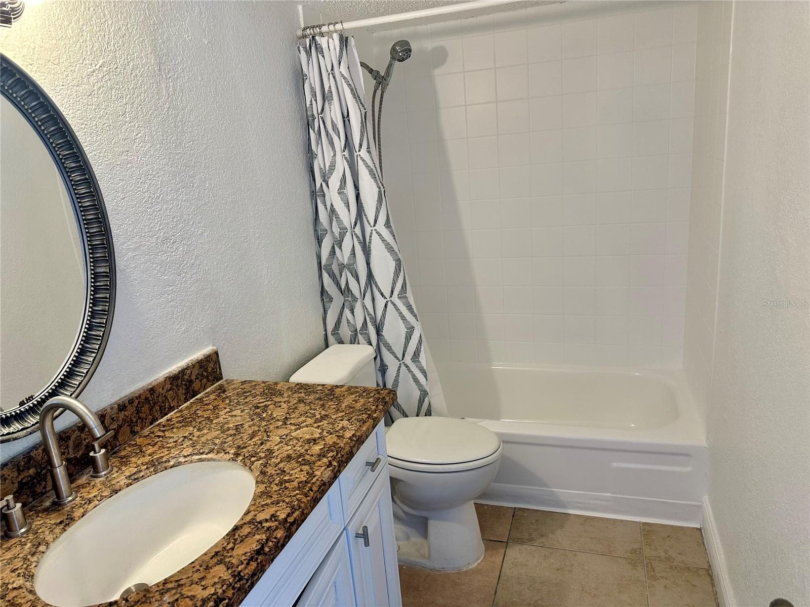 Guess Bathroom - 4805 S TEXAS AVE #4805C, ORLANDO