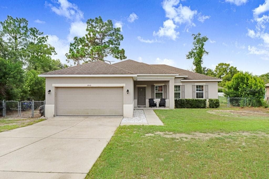 Single Family Residence at 12152 LANDFAIR ST, SPRING HILL, photo 3 of 38