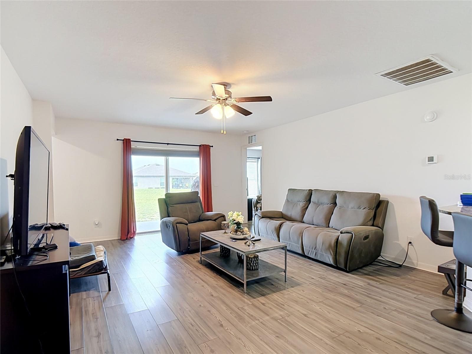 Single Family Residence at 1741 CANAAN LOOP, DUNDEE, photo 9 of 45
