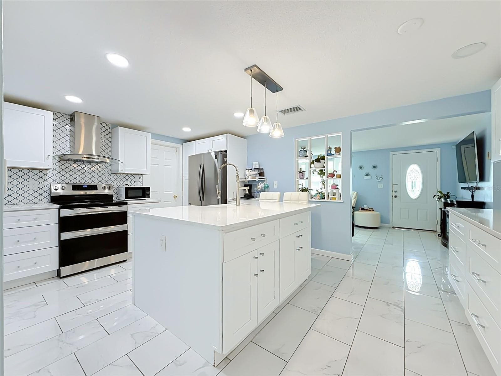 Single Family Residence at 1627 DANDER DR, HOLIDAY, photo 2 of 13