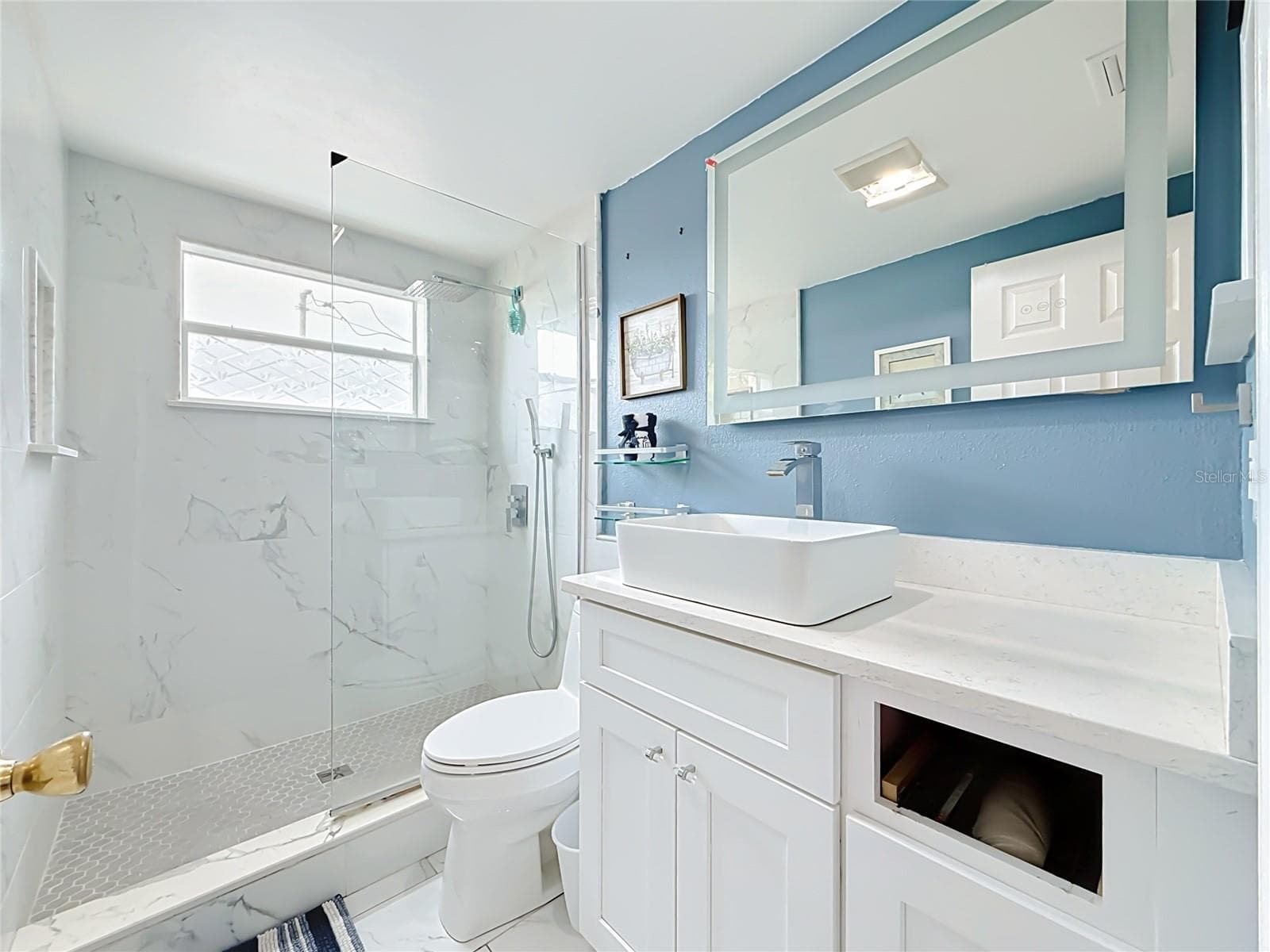 Single Family Residence at 1627 DANDER DR, HOLIDAY, photo 8 of 13