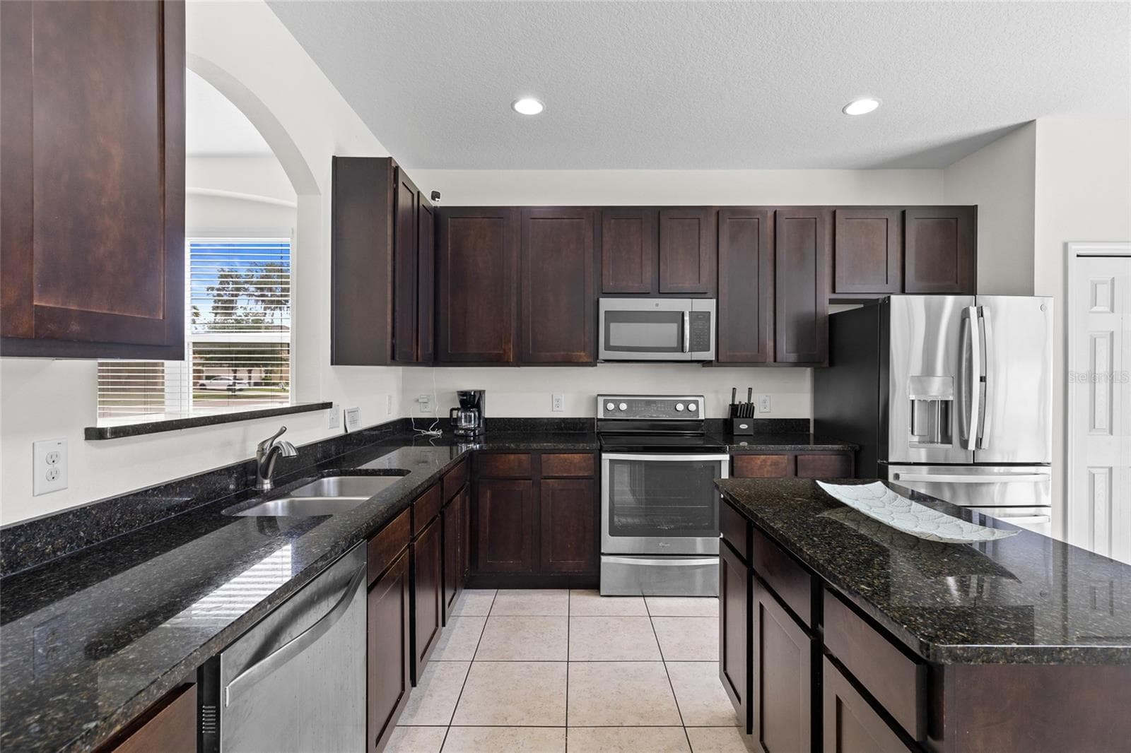 Granite Counters - 2501 DHARMA CIR, KISSIMMEE