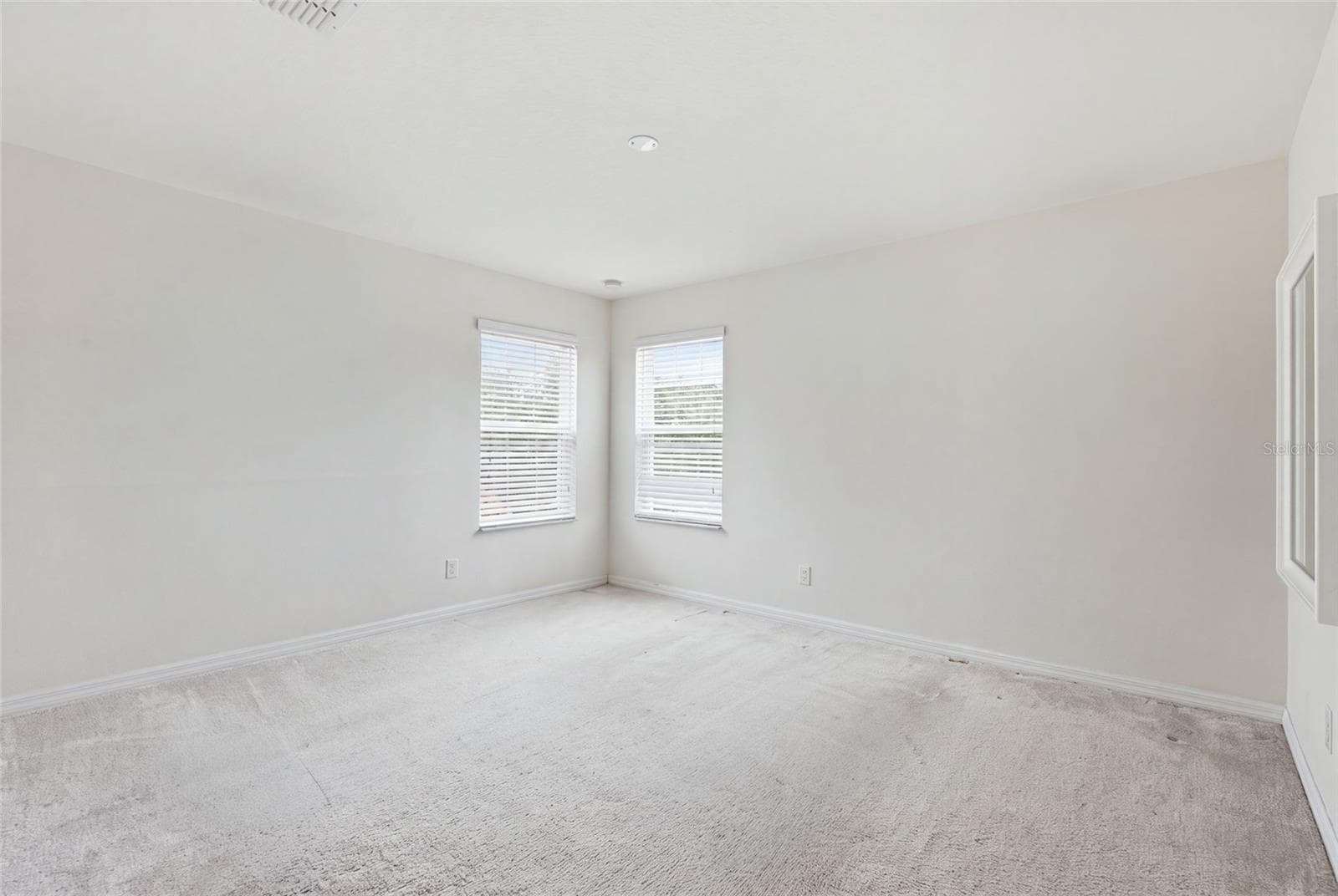 Upstairs Primary Bedroom - 2501 DHARMA CIR, KISSIMMEE