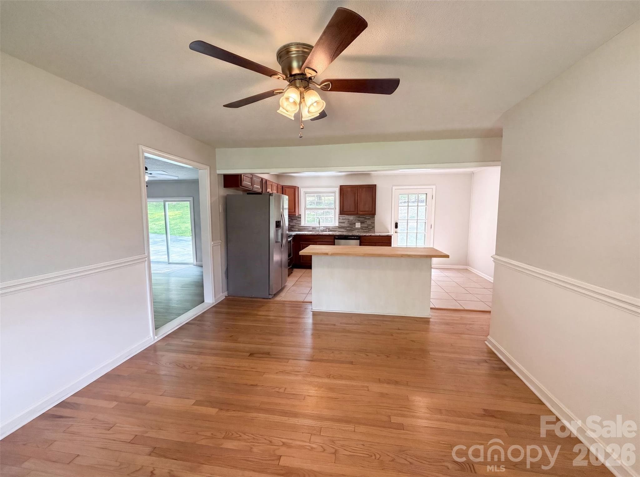 Single Family Residence at 529 Timberlane Drive, Mount Holly, photo 9 of 16