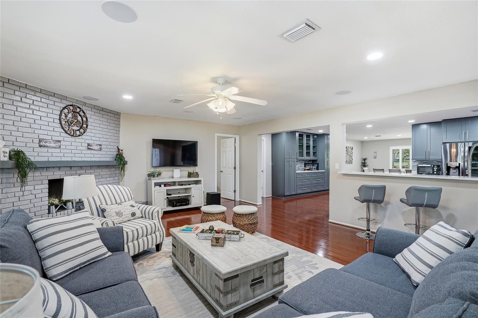 Single Family Residence at 2817 FLEEMAN RD, PALM HARBOR, photo 13 of 60