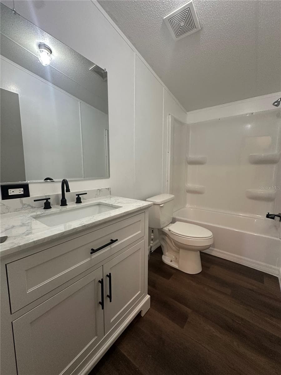 Manufactured Home at 2363 GERBER DAIRY RD, WINTER HAVEN, photo 12 of 35