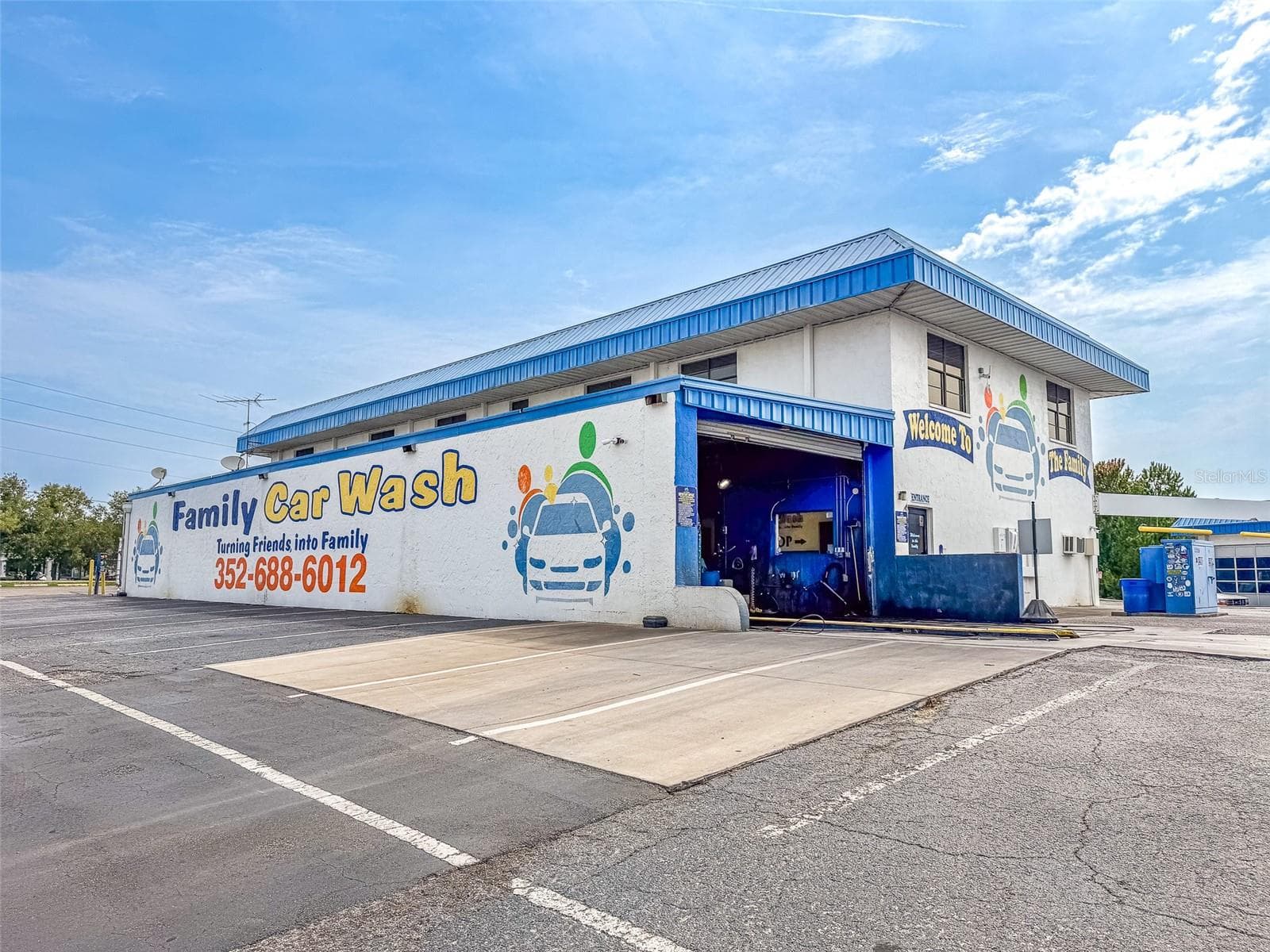 Retail at 1108 COMMERCIAL WAY, SPRING HILL, photo 4 of 37