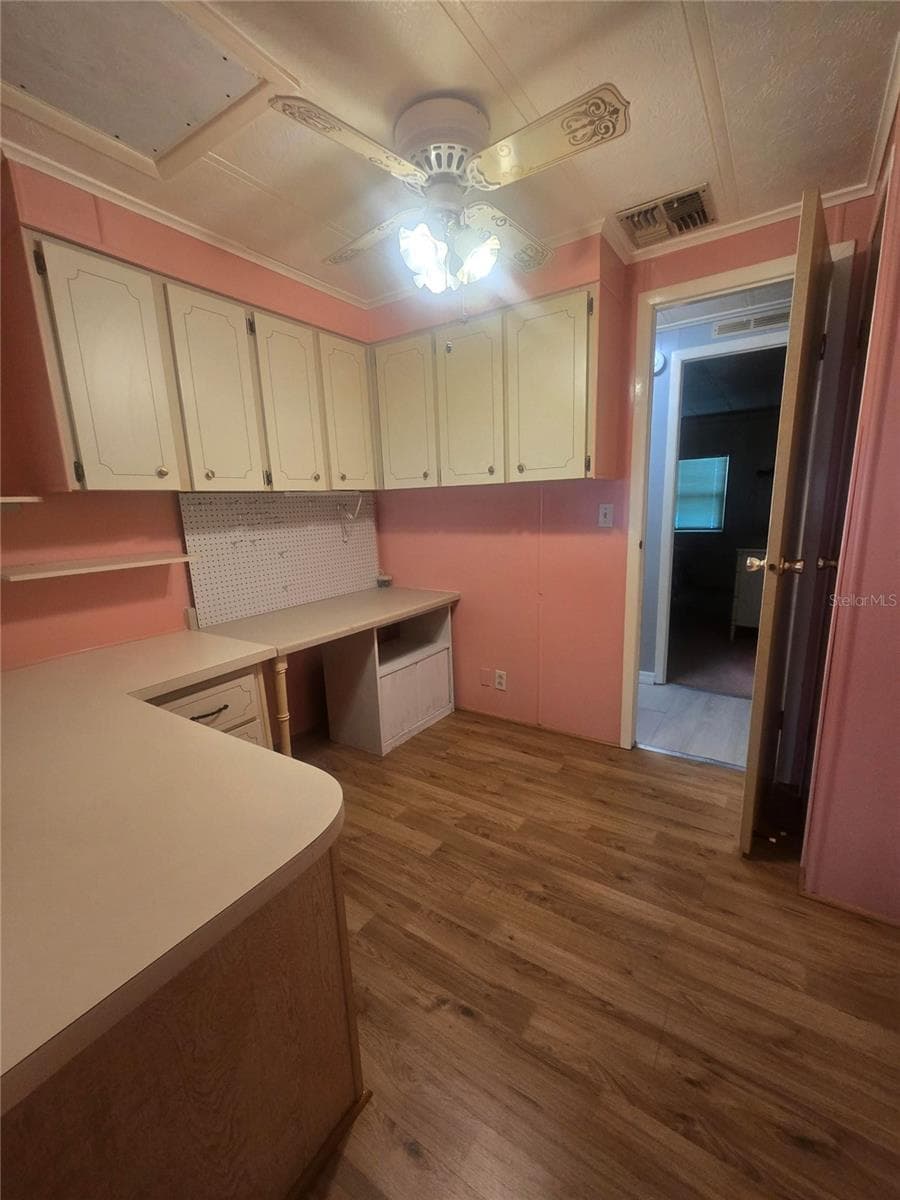 Manufactured Home at 4645 BURNEY DR, HOLIDAY, photo 22 of 35