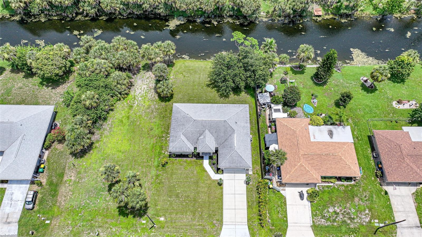 Single Family Residence at 1182 YORKSHIRE ST, PORT CHARLOTTE, photo 6 of 47