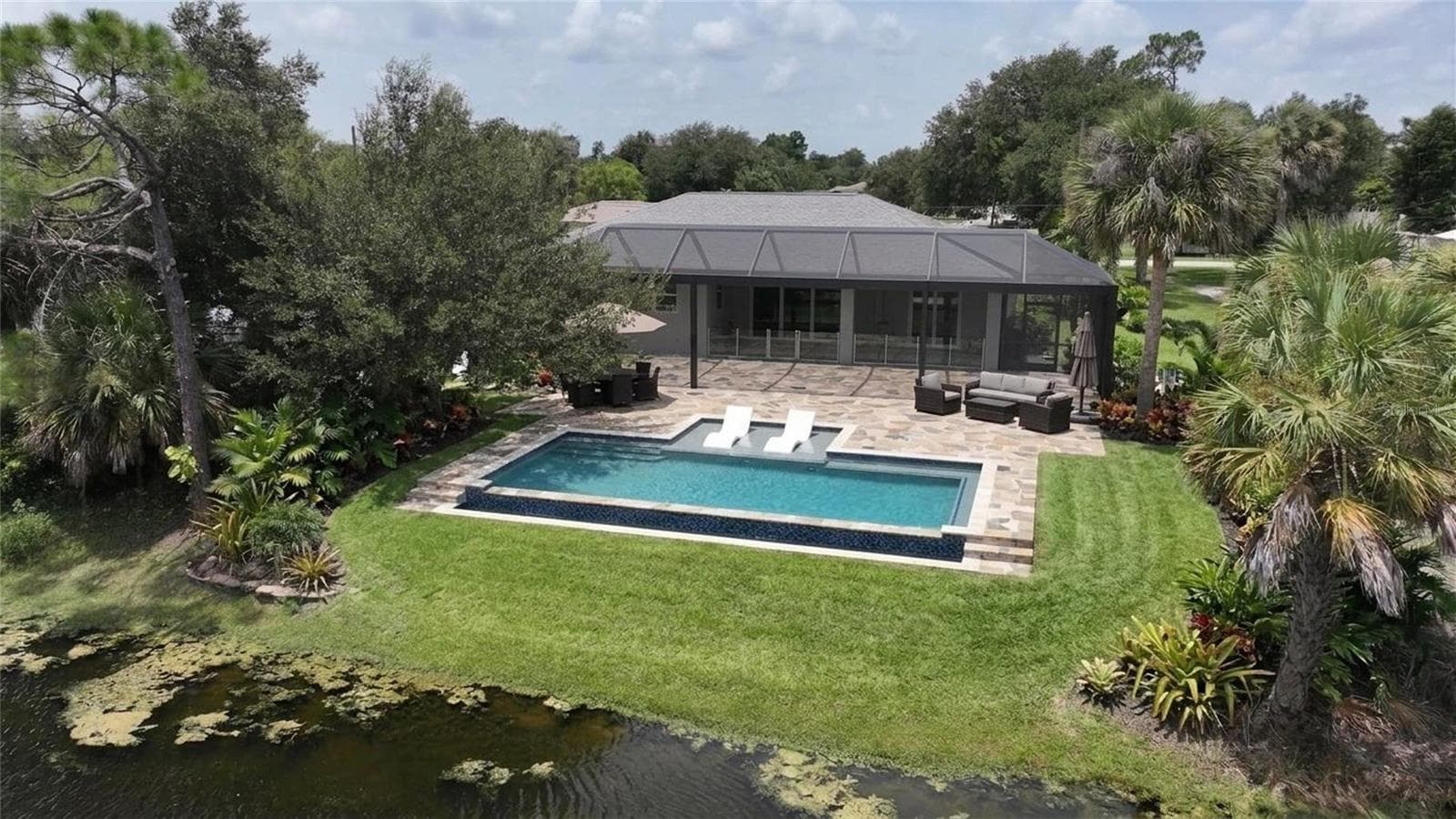pool rendering - 1182 YORKSHIRE ST, PORT CHARLOTTE