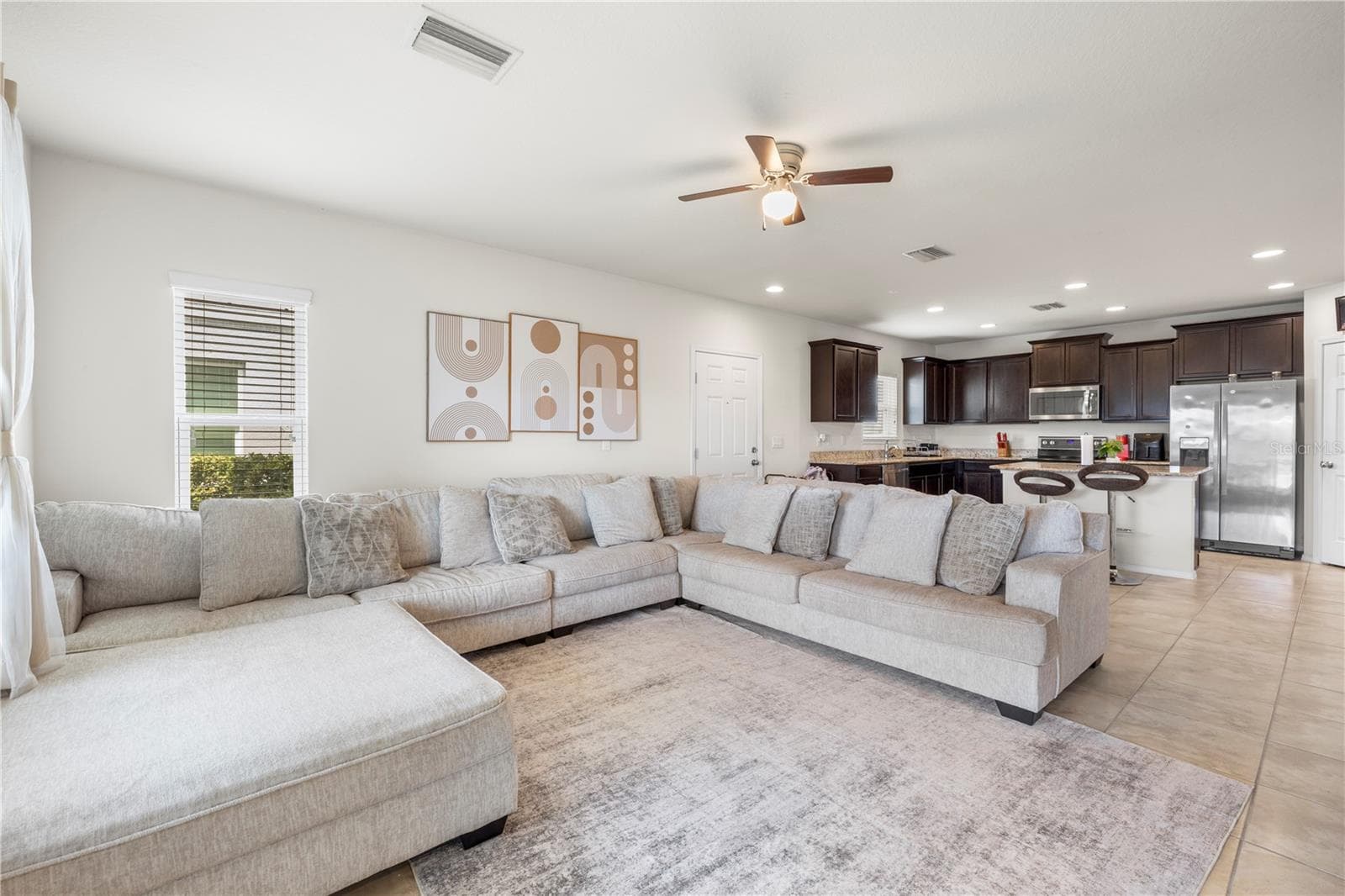 Townhouse at 9335 AMERICAN HICKORY LN, RIVERVIEW, photo 3 of 44