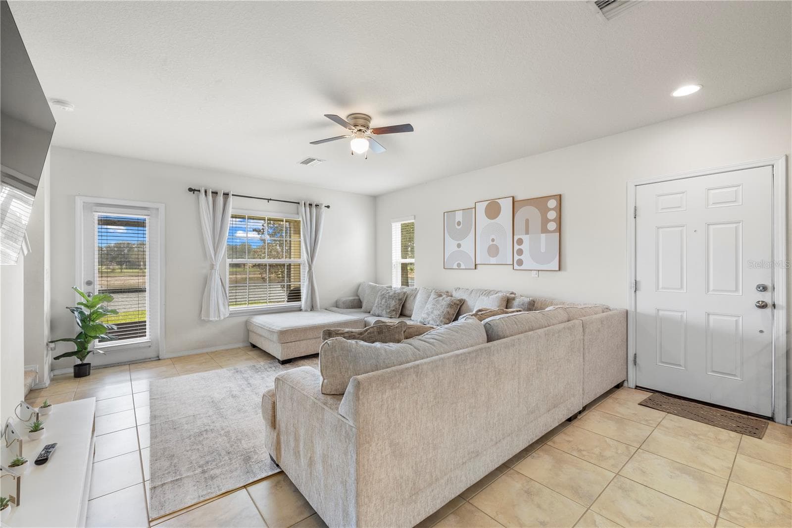Townhouse at 9335 AMERICAN HICKORY LN, RIVERVIEW, photo 5 of 44