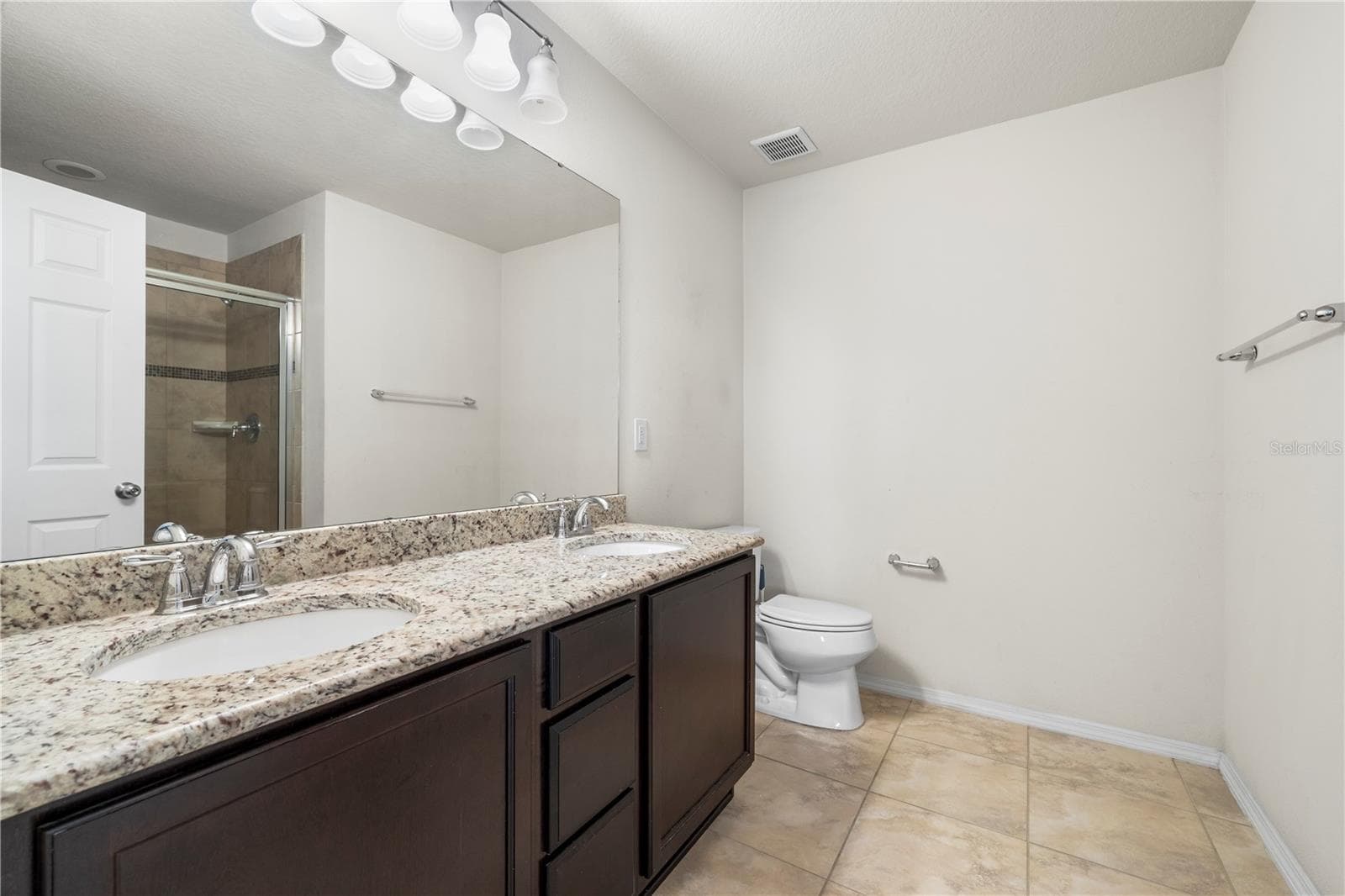 Townhouse at 9335 AMERICAN HICKORY LN, RIVERVIEW, photo 15 of 44