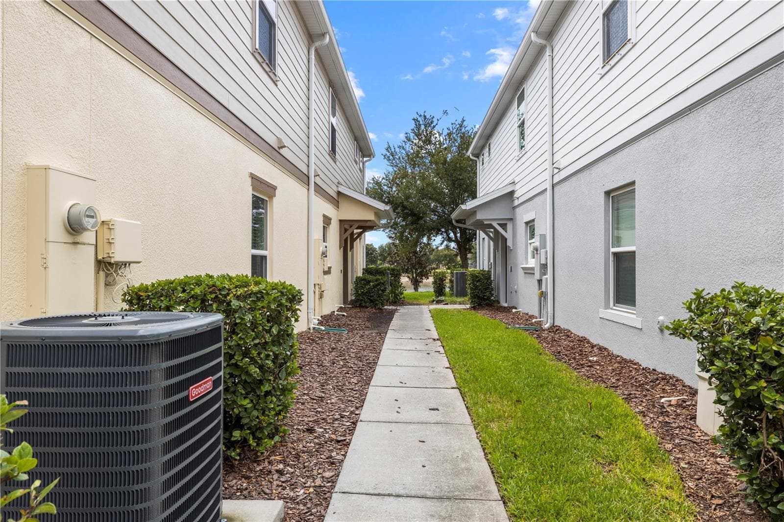 Townhouse at 9335 AMERICAN HICKORY LN, RIVERVIEW, photo 30 of 44