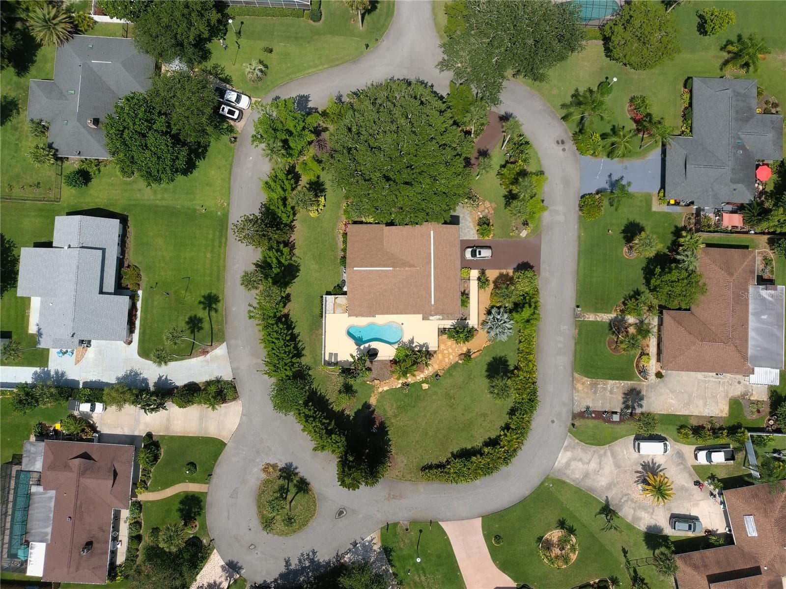 1 HARRIS CIR