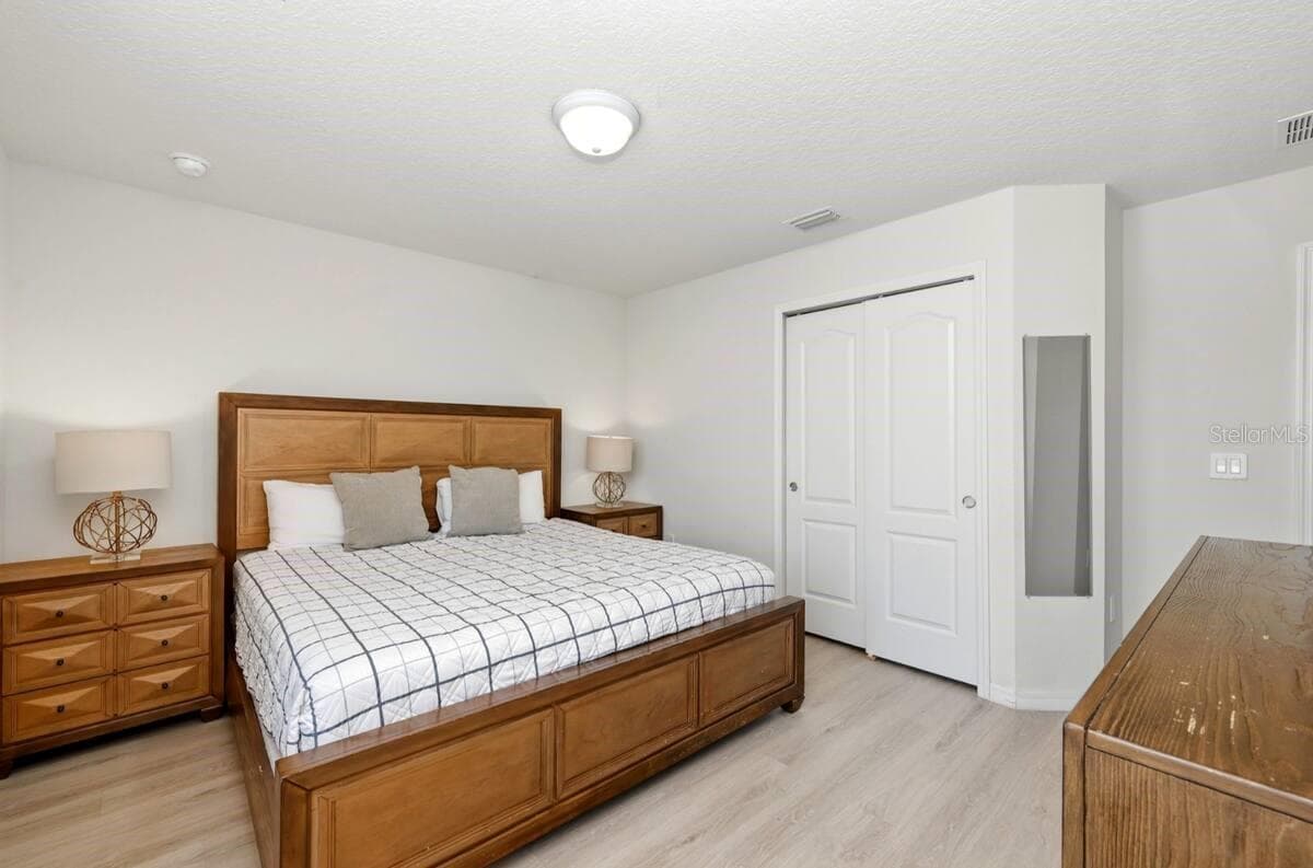 Single Family Residence at 1836 NICE CT, KISSIMMEE, photo 3 of 35