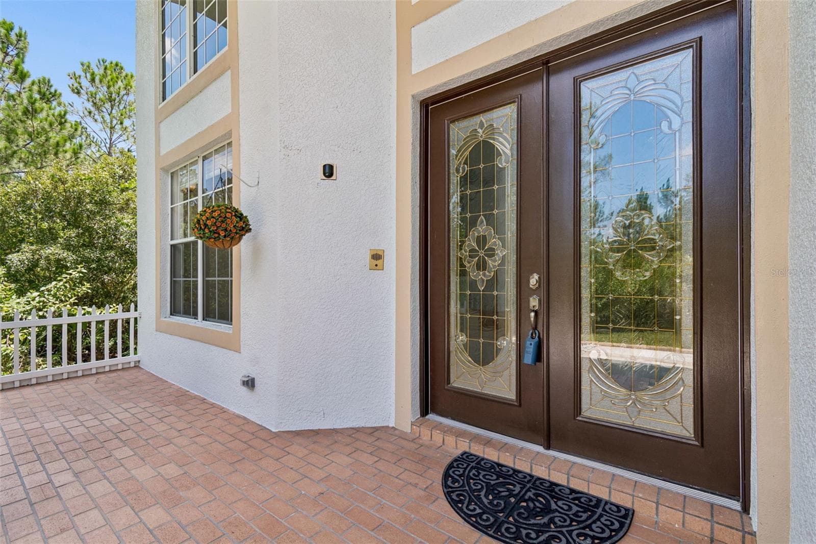 Single Family Residence at 10102 DEERCLIFF DR, TAMPA, photo 5 of 92