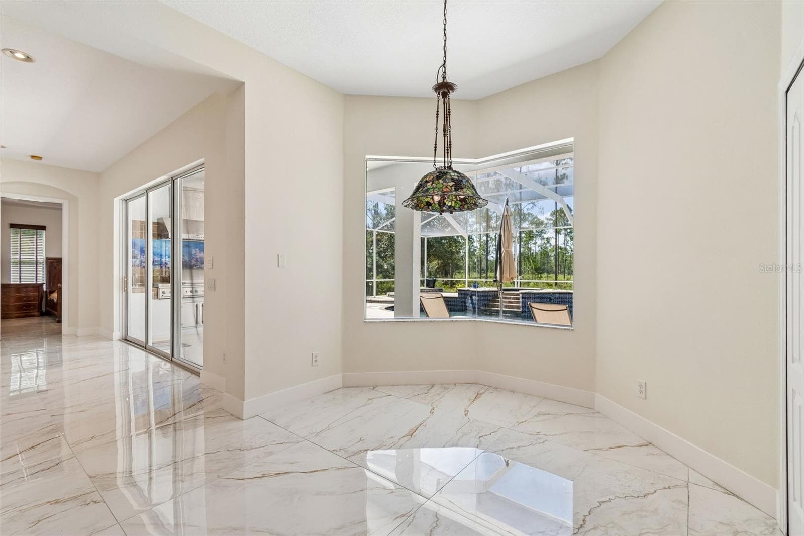 Single Family Residence at 10102 DEERCLIFF DR, TAMPA, photo 22 of 92