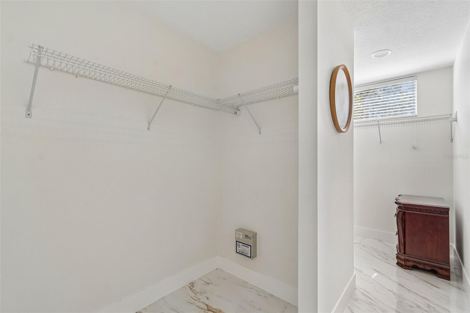 Single Family Residence at 10102 DEERCLIFF DR, TAMPA, photo 30 of 92