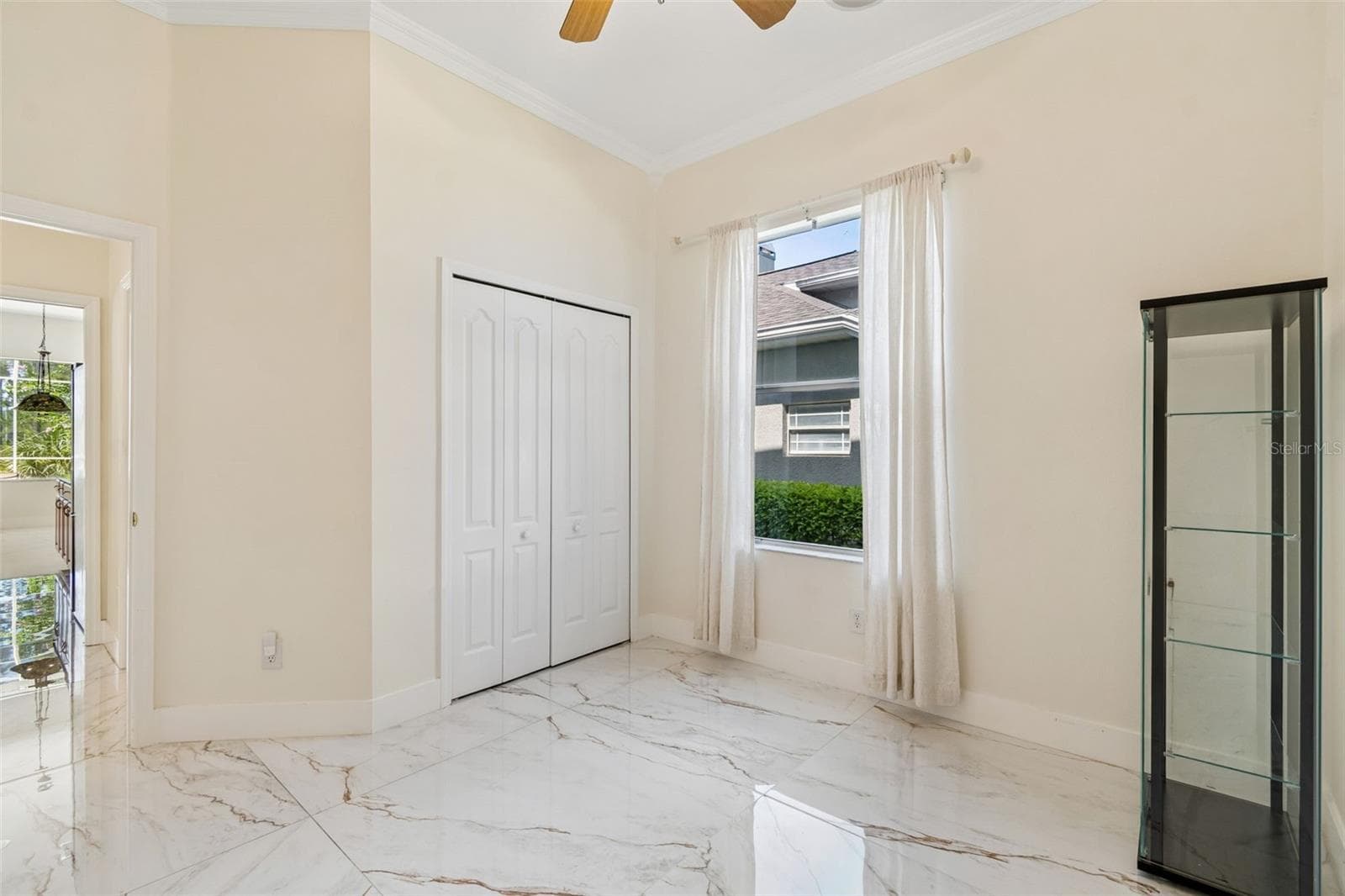 Single Family Residence at 10102 DEERCLIFF DR, TAMPA, photo 32 of 92