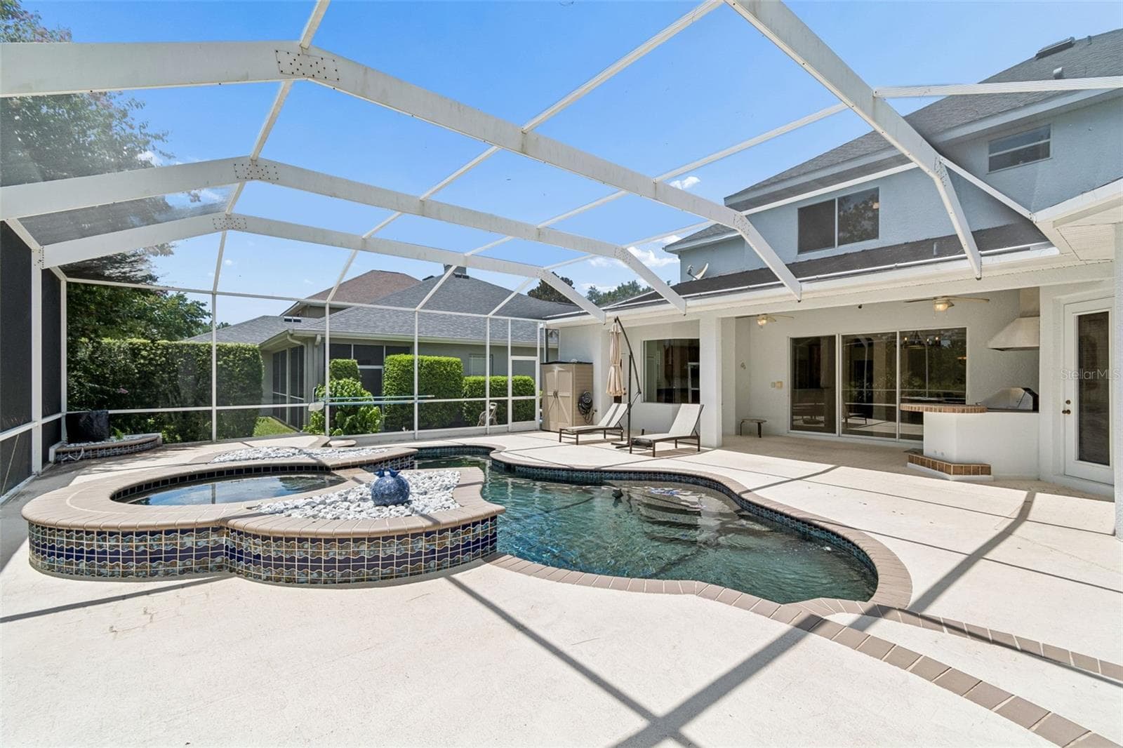 Single Family Residence at 10102 DEERCLIFF DR, TAMPA, photo 71 of 92