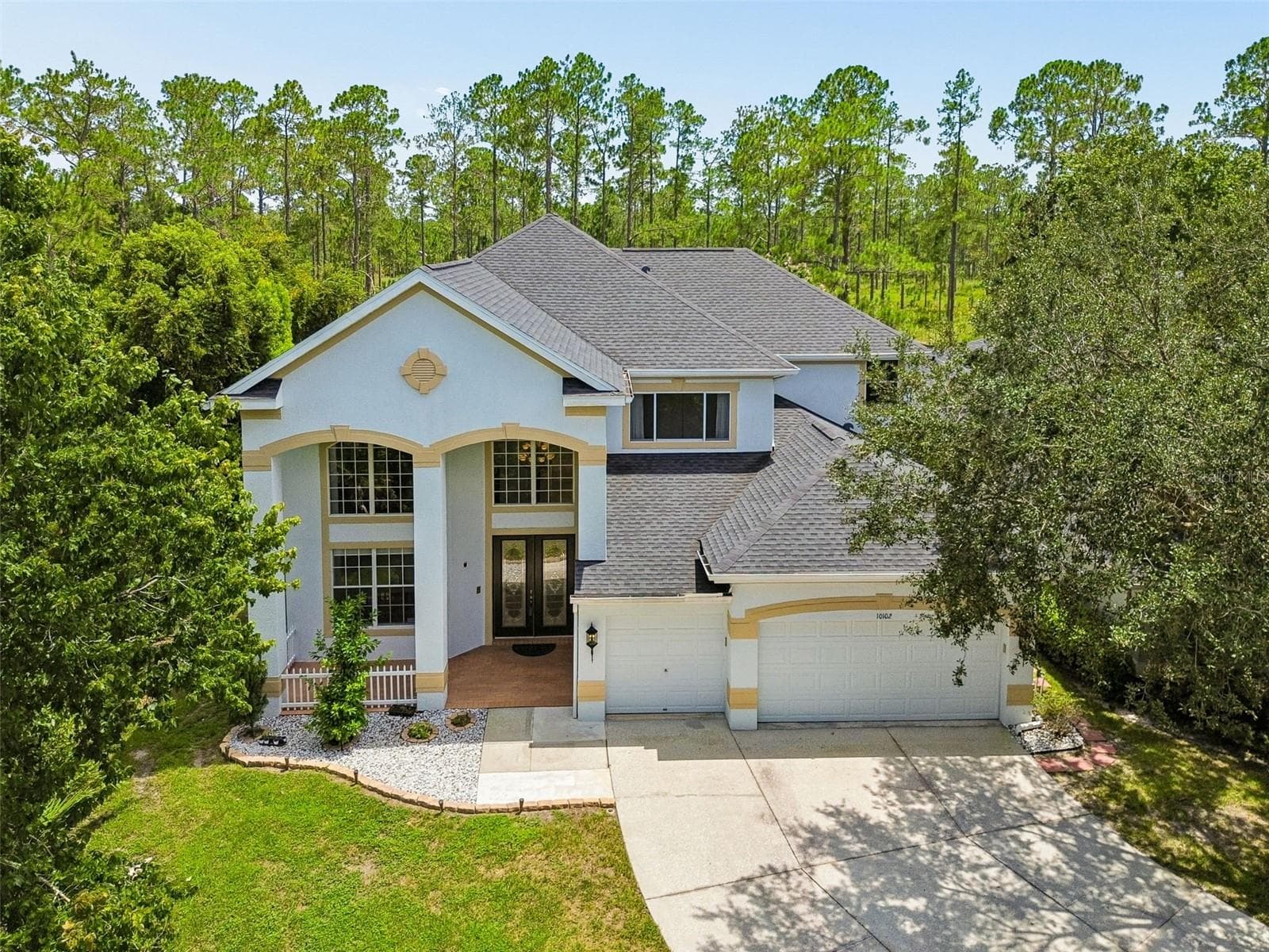 Single Family Residence at 10102 DEERCLIFF DR, TAMPA, photo 84 of 92