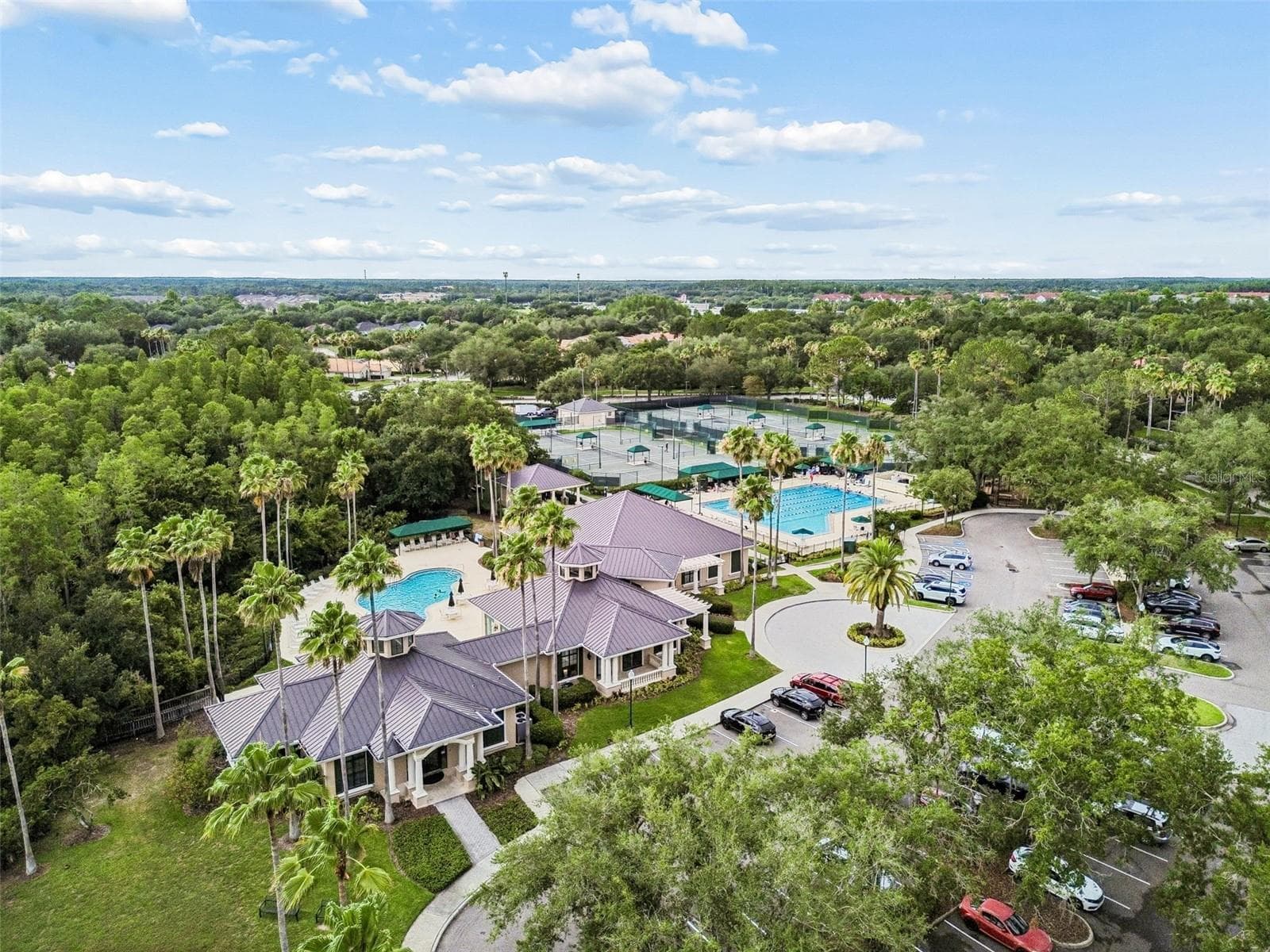 Single Family Residence at 10102 DEERCLIFF DR, TAMPA, photo 86 of 92