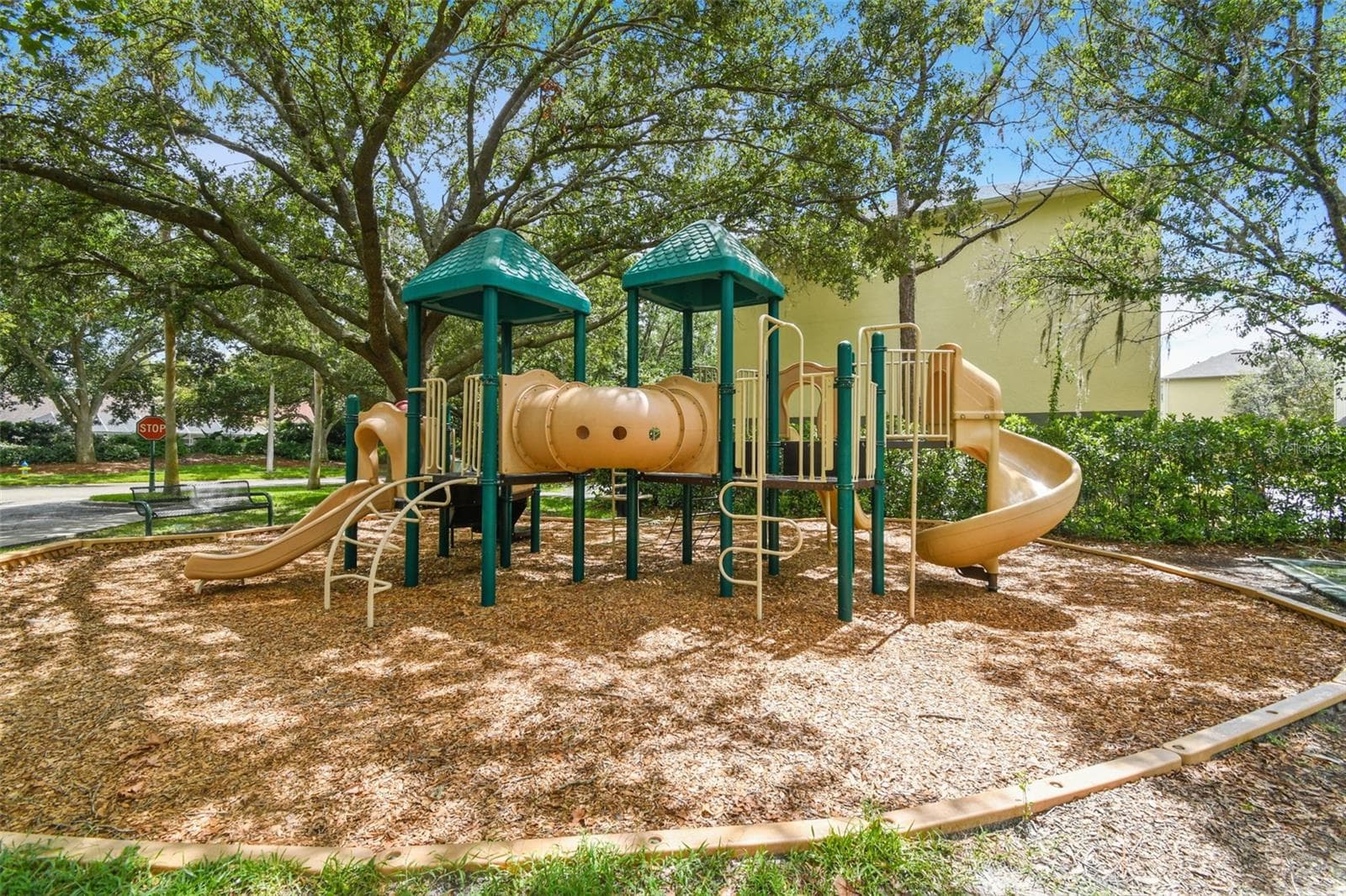 Single Family Residence at 10102 DEERCLIFF DR, TAMPA, photo 92 of 92