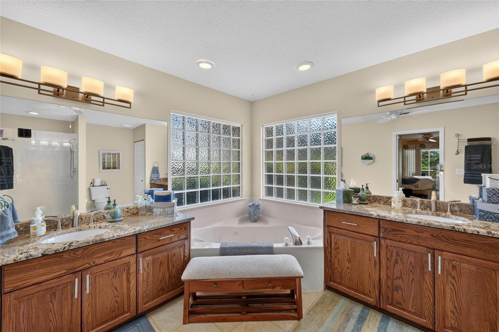 Single Family Residence at 13857 DEL WEBB BLVD, SUMMERFIELD, photo 32 of 93