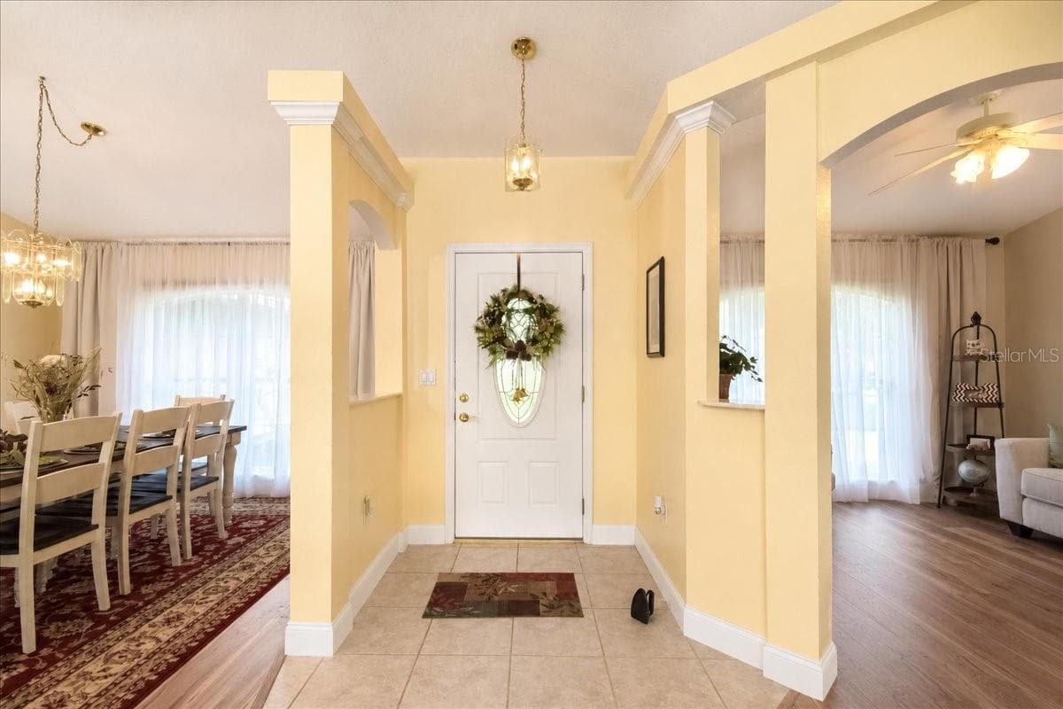 Single Family Residence at 1081 NE 130TH TER, SILVER SPRINGS, photo 8 of 72