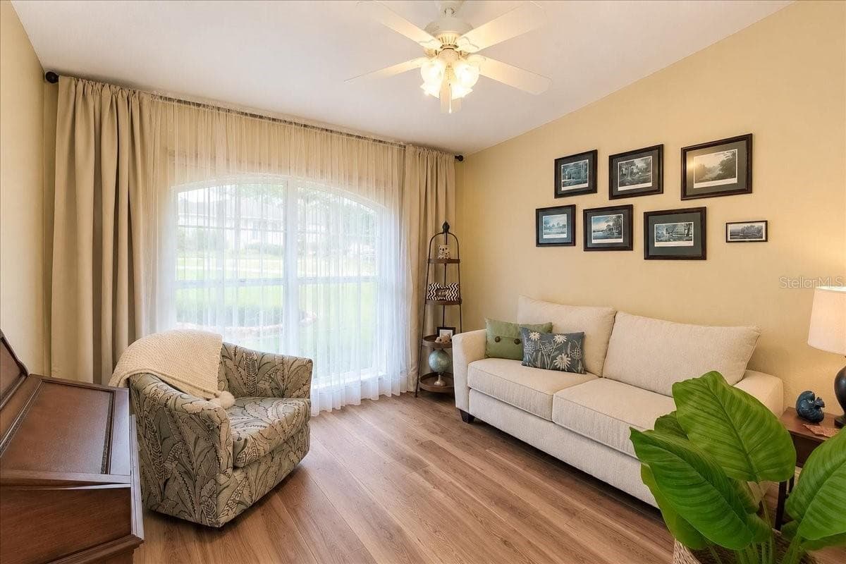 Single Family Residence at 1081 NE 130TH TER, SILVER SPRINGS, photo 9 of 72