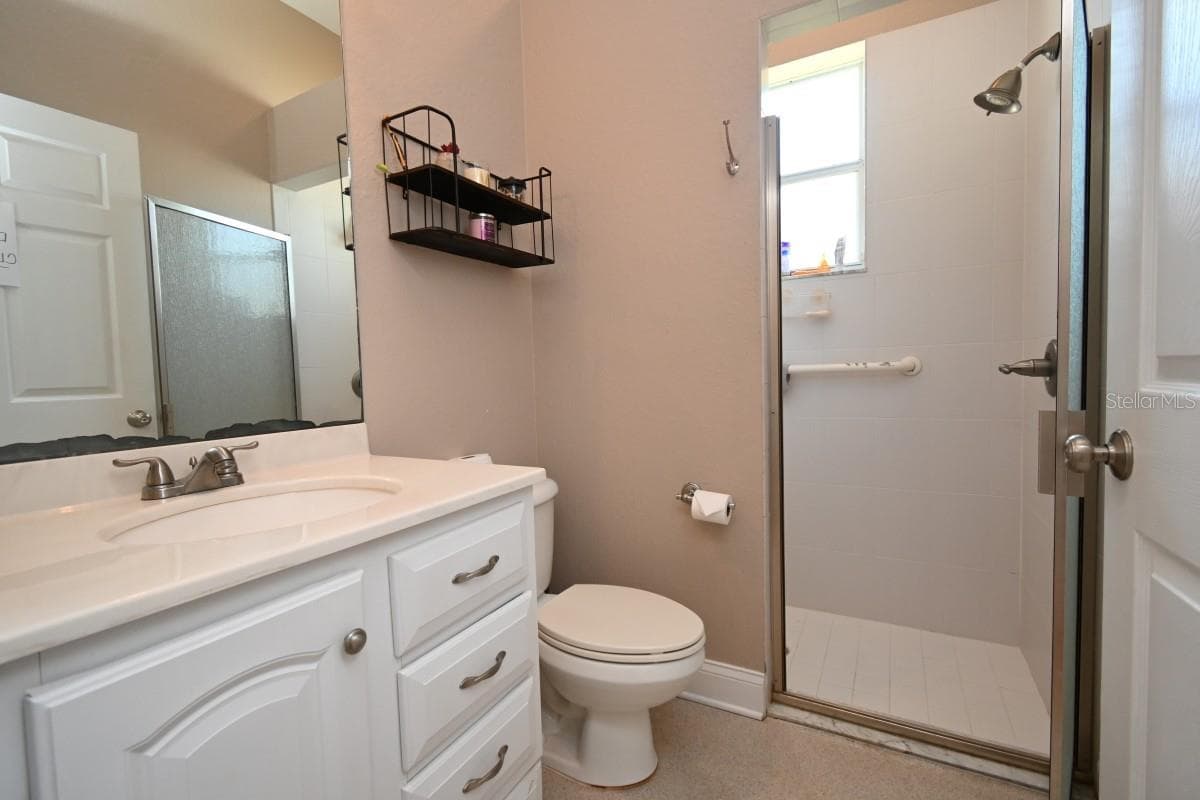 SHARED BATH - 12106 PALM ST, SAN ANTONIO