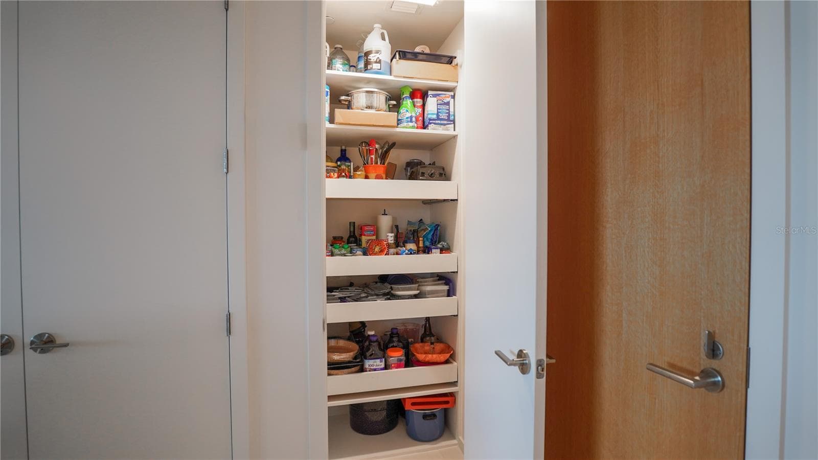 Pantry - 1020 SUNSET POINT RD #512, CLEARWATER