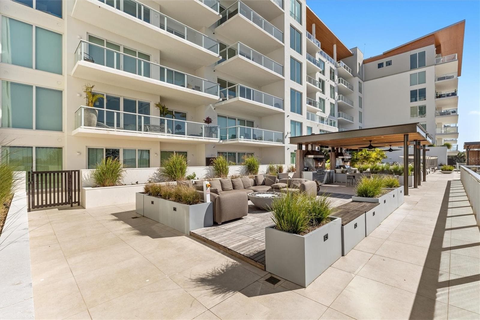 Amenities Deck - 1020 SUNSET POINT RD #512, CLEARWATER