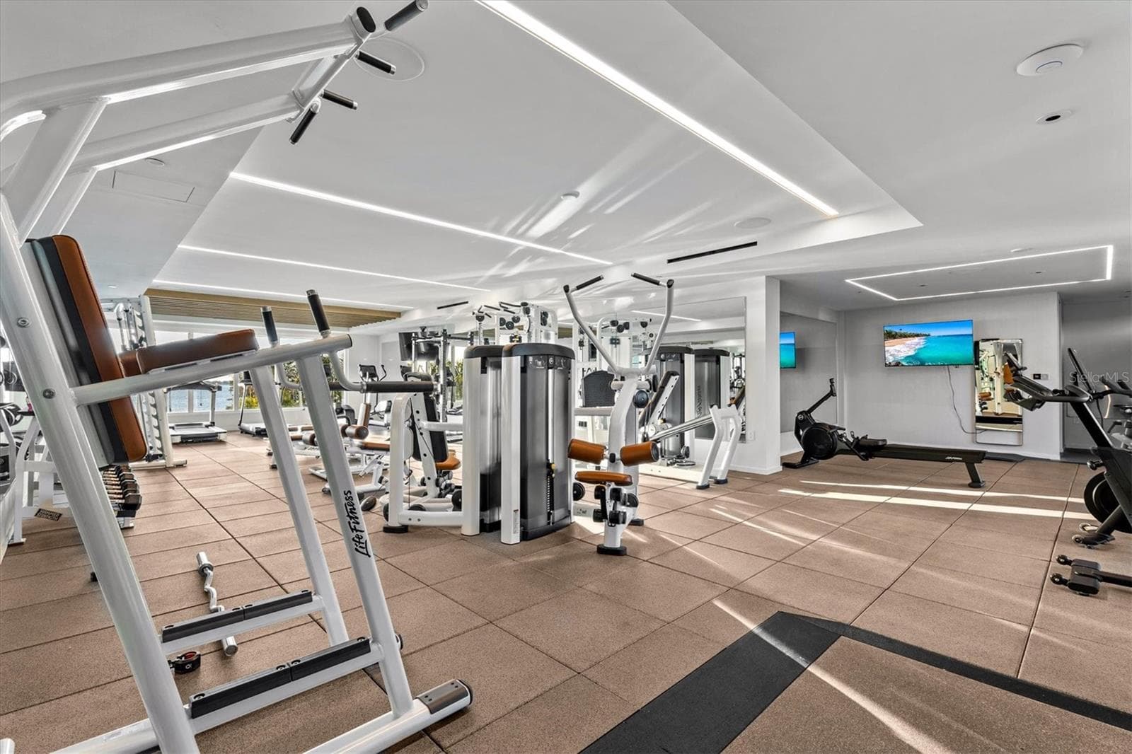 Fitness Center - 1020 SUNSET POINT RD #512, CLEARWATER