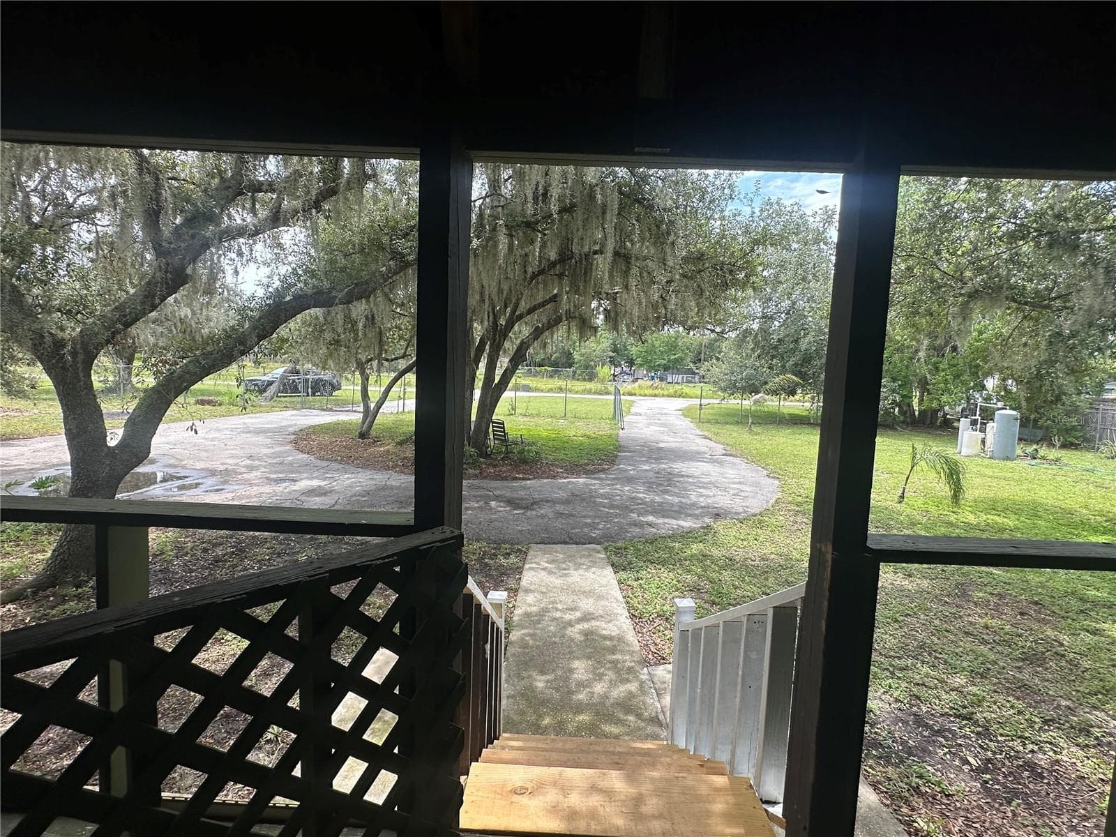 Manufactured Home at 2363 GERBER DAIRY RD, WINTER HAVEN, photo 3 of 35