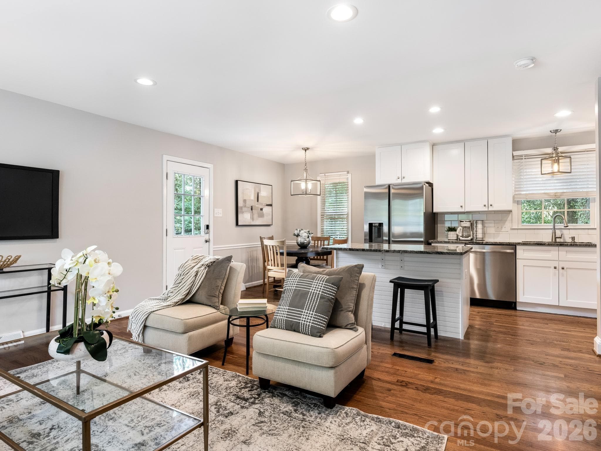 Single Family Residence at 7518 Riding Trail Road, Charlotte, photo 5 of 24