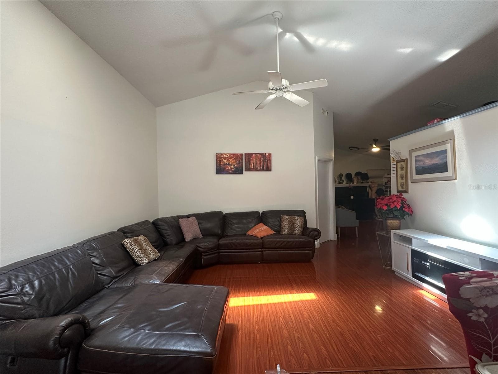 Single Family Residence at WOODFIELD OAKS, APOPKA, photo 4 of 28
